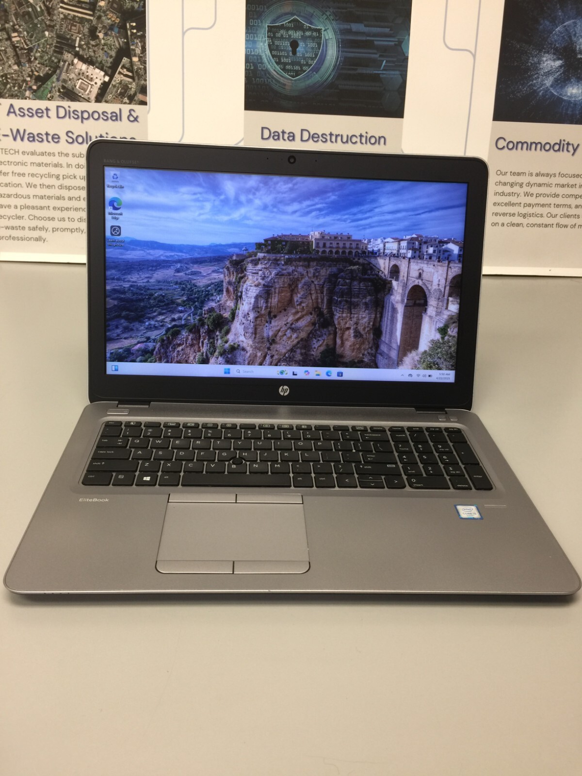 HP EliteBook 850 G3 15.6″ 480 GB SSD Core i5 6th gen 2.30GHz 16 GB RAM
