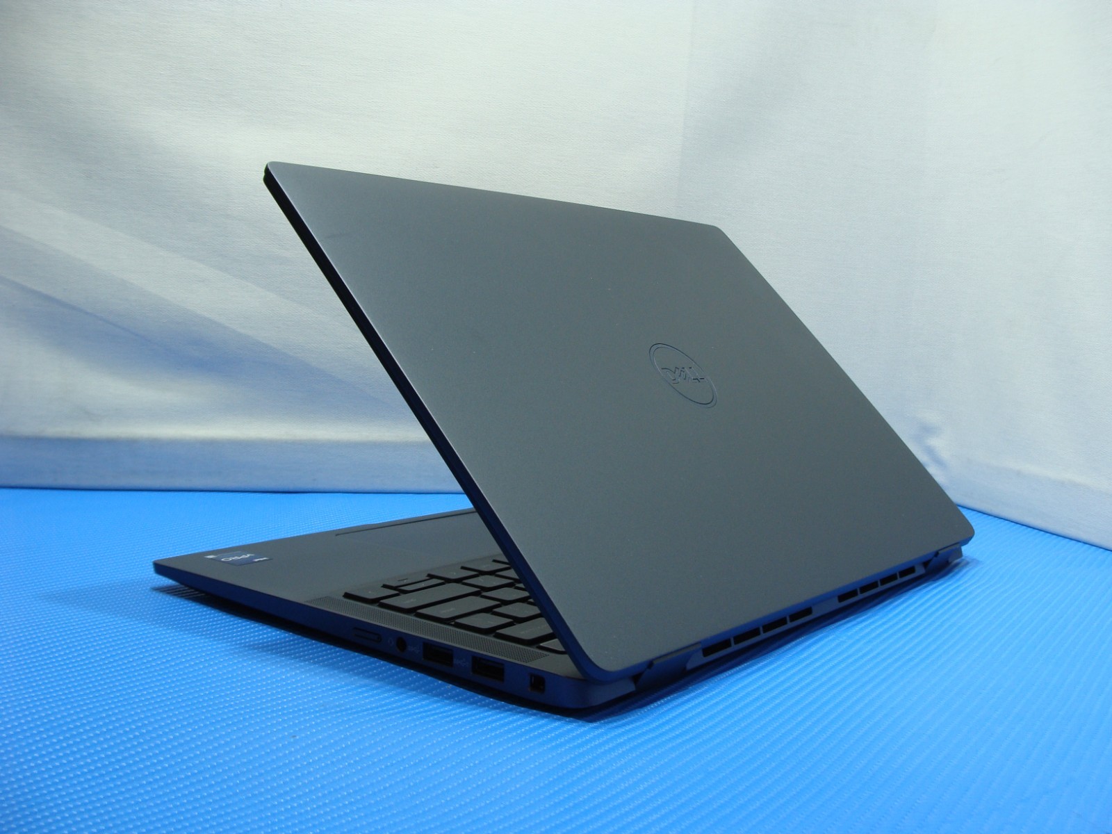 Dell Latitude 7440 14″ WUXGA i5-1345U 1.6GHz 16GB 512GB Win11P Warranty +Charger