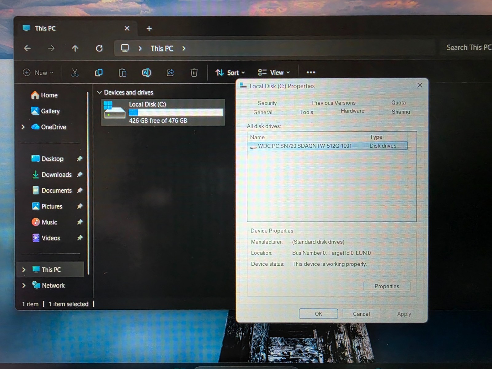MSI WF66 11UI_MS-1582_Core i7-11800H @2.30GHz_16GB_512GB M.2 NVMe SSD_Win11 Pro.