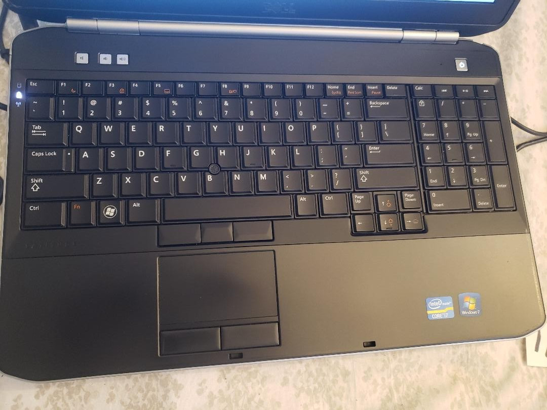Lot of ( 2 ) Dell 15.6″E5520 i7-2620M 2.70GHz 8GB, NO Adapter, HDD ,Battery