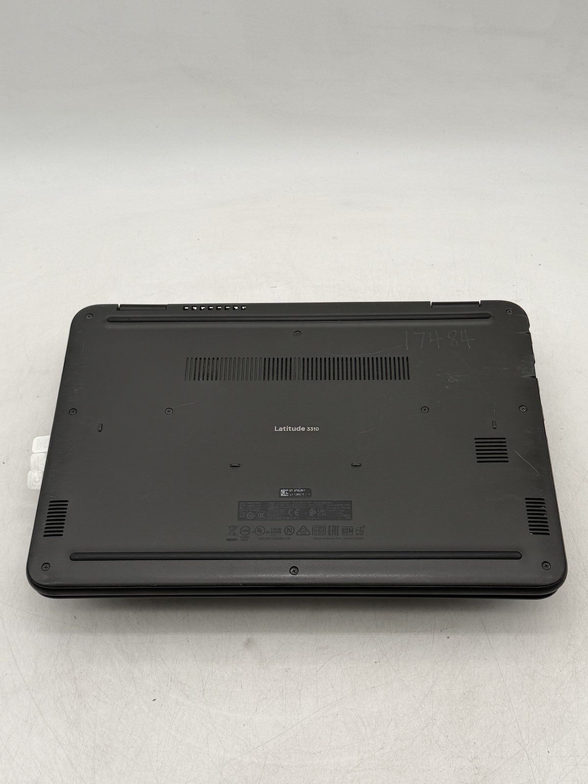 Dell Latitude 3310 13.3in i5-8265U 8GB 128GB NO OS *READ*