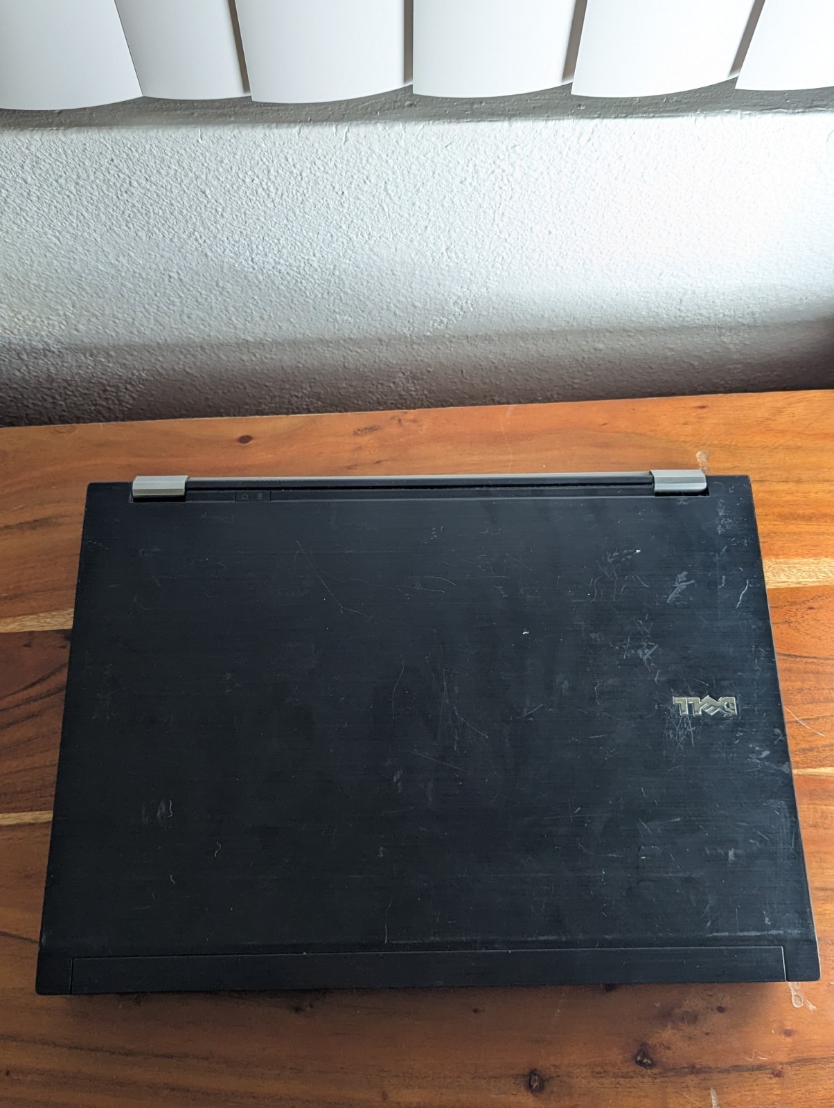 Dell Latitude E6500 Laptop Intel Core 2 Duo 2.40GHz 4GB RAM No HDD/OS **Turns On