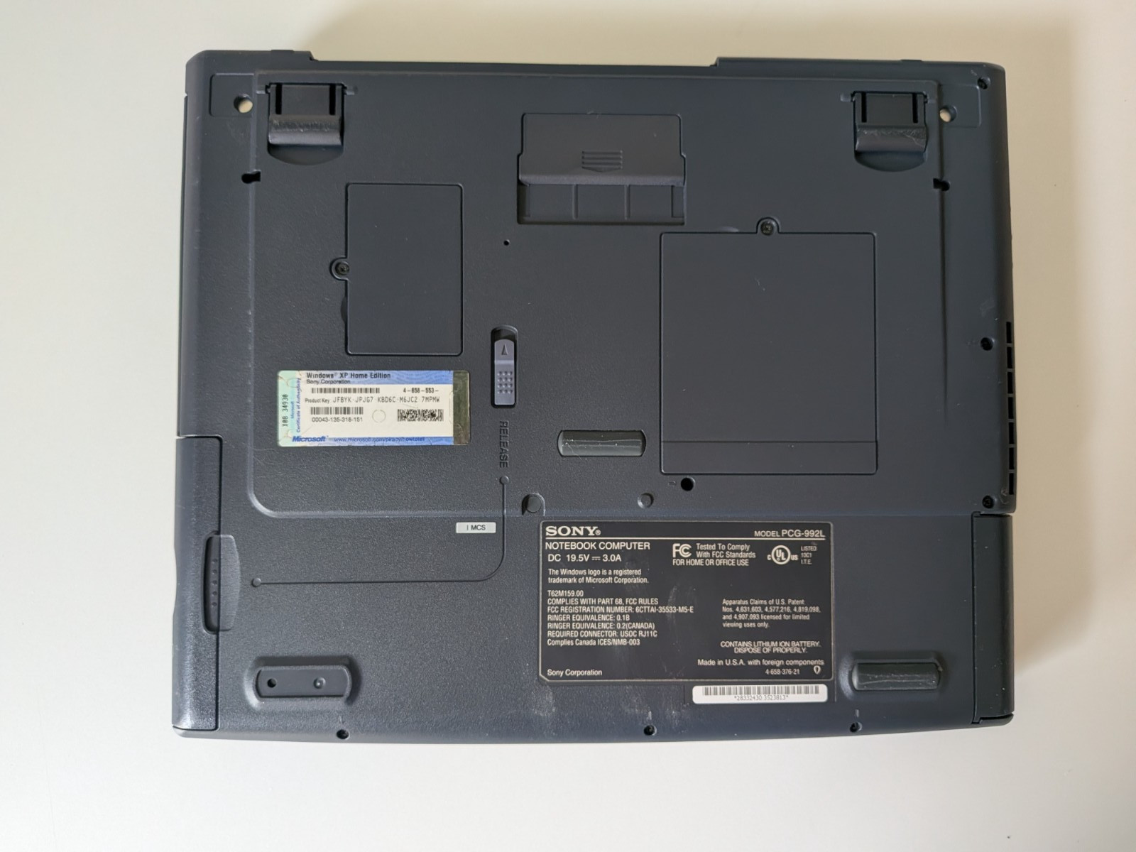 Sony VAIO PCG-FX370 Laptop, 256MB RAM, 20GB HD, Sony Power Supply, PC Card Wifi