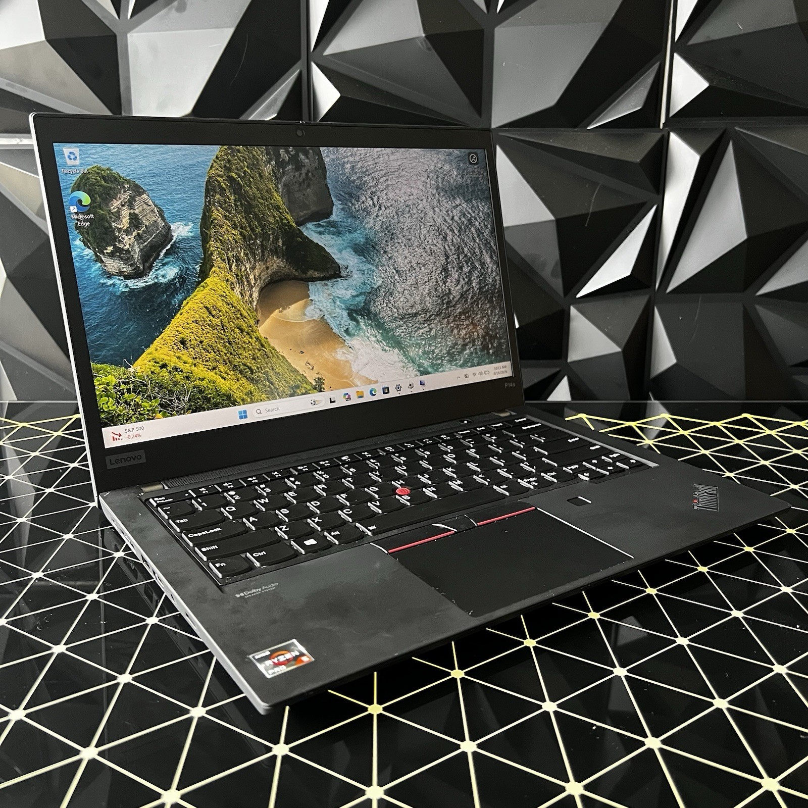 Lenovo ThinkPad P14s Gen 2 14″ Ryzen 5 PRO 5650U 24GB RAM 256GB SSD 4GB Graphics