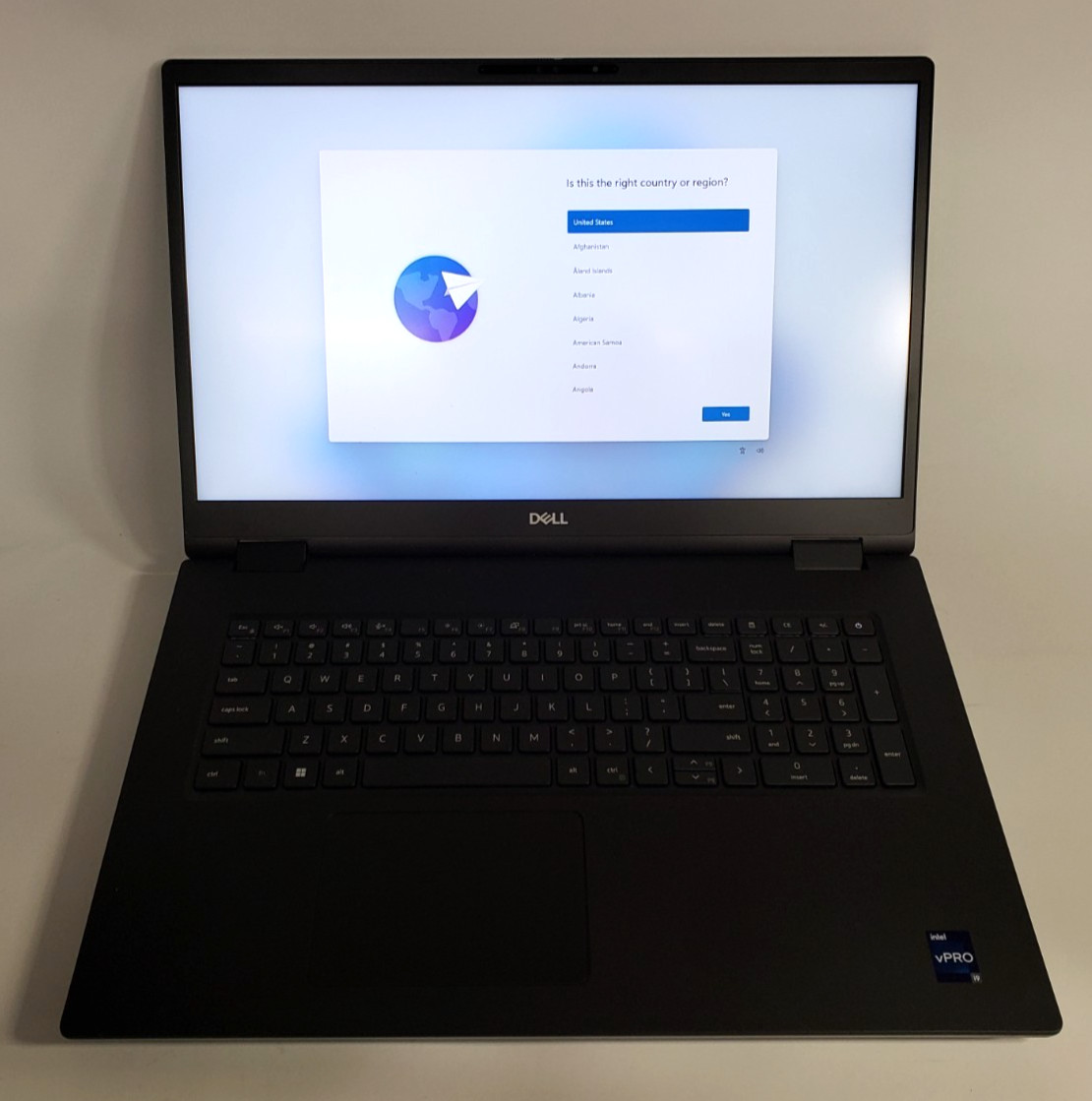 Dell Precision 7780 17.3″ Intel Core i9-13950HX 32GB RTX 3500 Win 11 Pro
