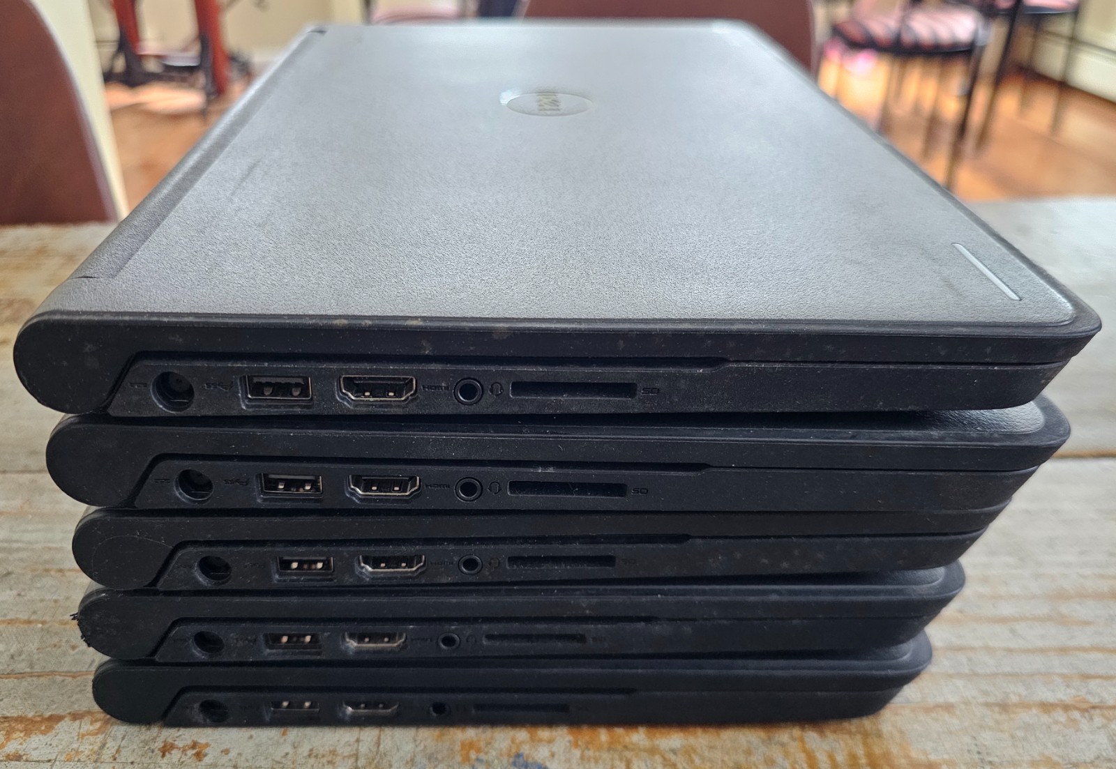 Lot of 5 Dell Chromebook 11 3120 model P22T001 READ