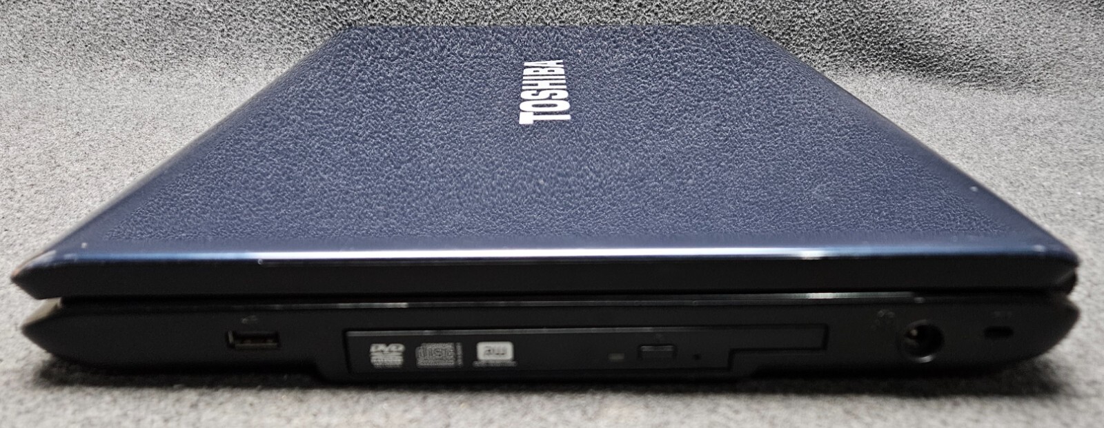 17.1” Toshiba Satellite L355D-S7901 Laptop w/ Power Supply – For Parts/Salvage