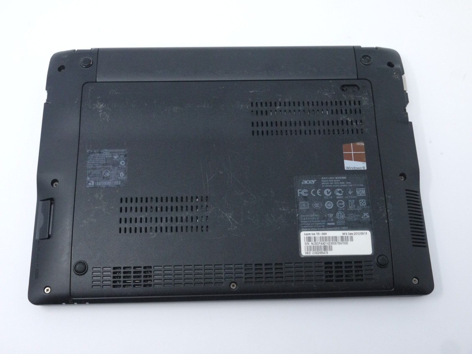 Acer Aspire One 725-0494 11.6″ Netbook – AMD C-70 / 4GB / 320GB HDD – Read Desc