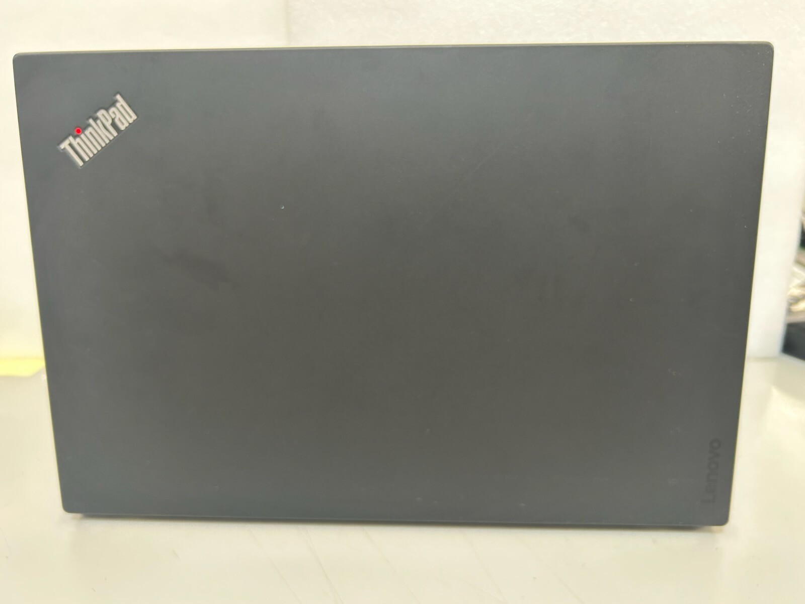 Lenovo 20HRCTO1WW ThinkPad X1 Carbon 5th Gen i7-7600U 16GB 500GB Windows 11 Pro