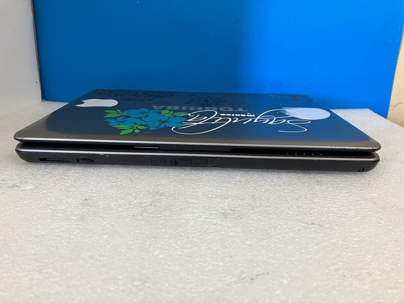 Toshiba Satellite Pro U400 13.3″ Laptop C2D T5870 3GB RAM, 300GB Windows XP SP3