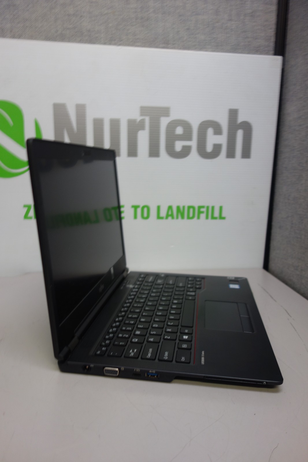 Fujitsu LifeBook U749 i7-8665U 1.90GHz 240 M2SSD UBUNTU Laptop [NO RAM]