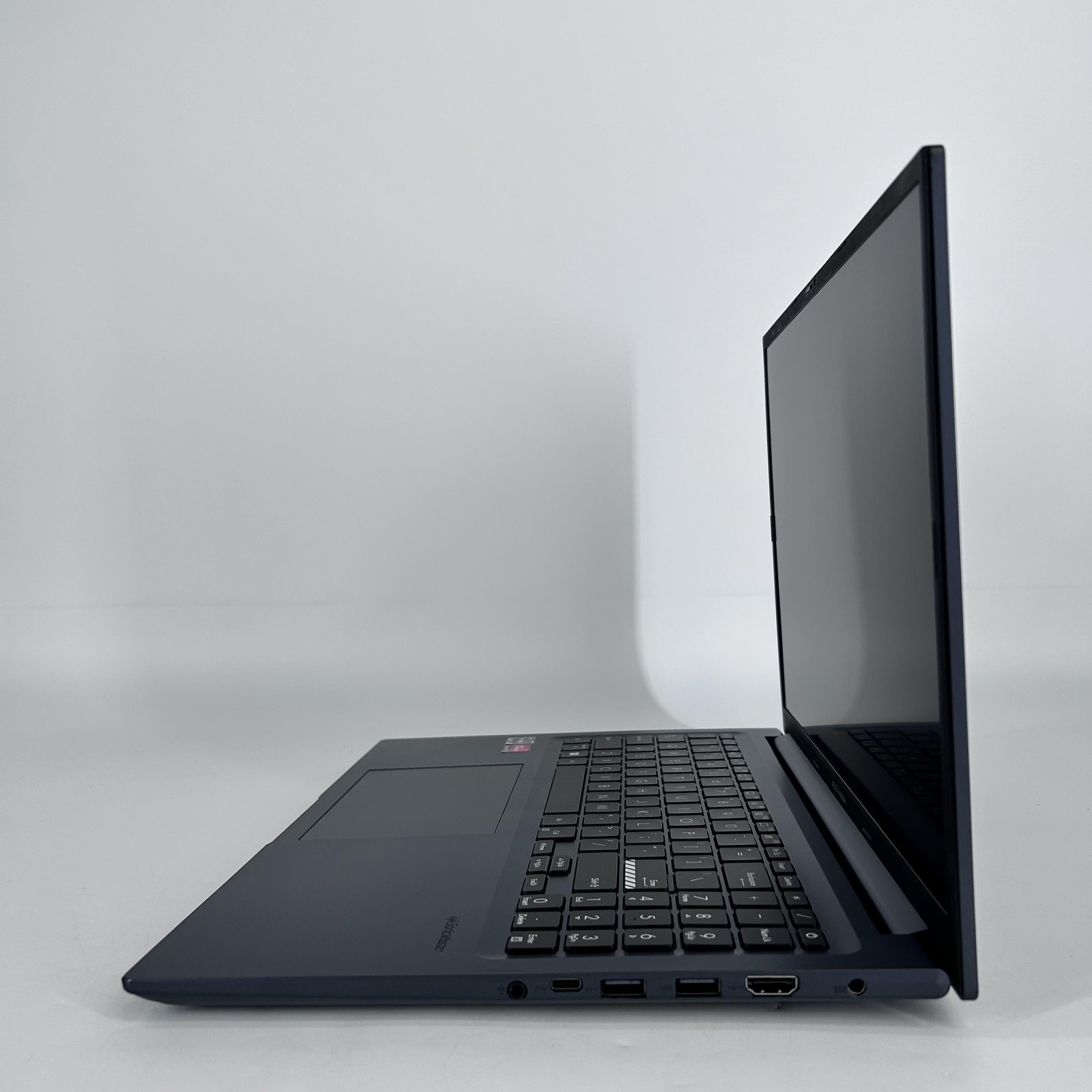 Asus Vivobook 16X FHD+ 3.2 GHz Ryzen 7 5800HS 12GB 512GB SSD Very Good