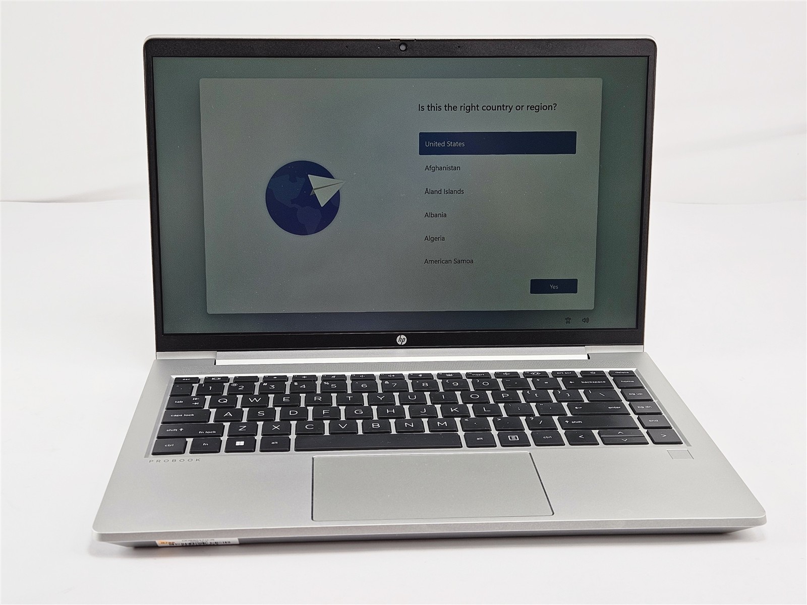 HP ProBook 445 G9 14″ 16GB 512GB SSD Ryzen 5 5625U Radeon Professional Notebook