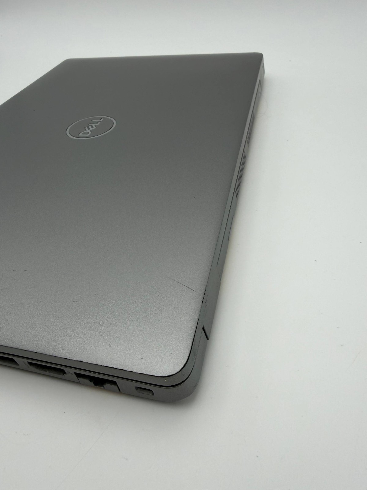 Dell Latitude 5420 14″ HD i7-1165G7 No ram/ssd/charger Fair condition