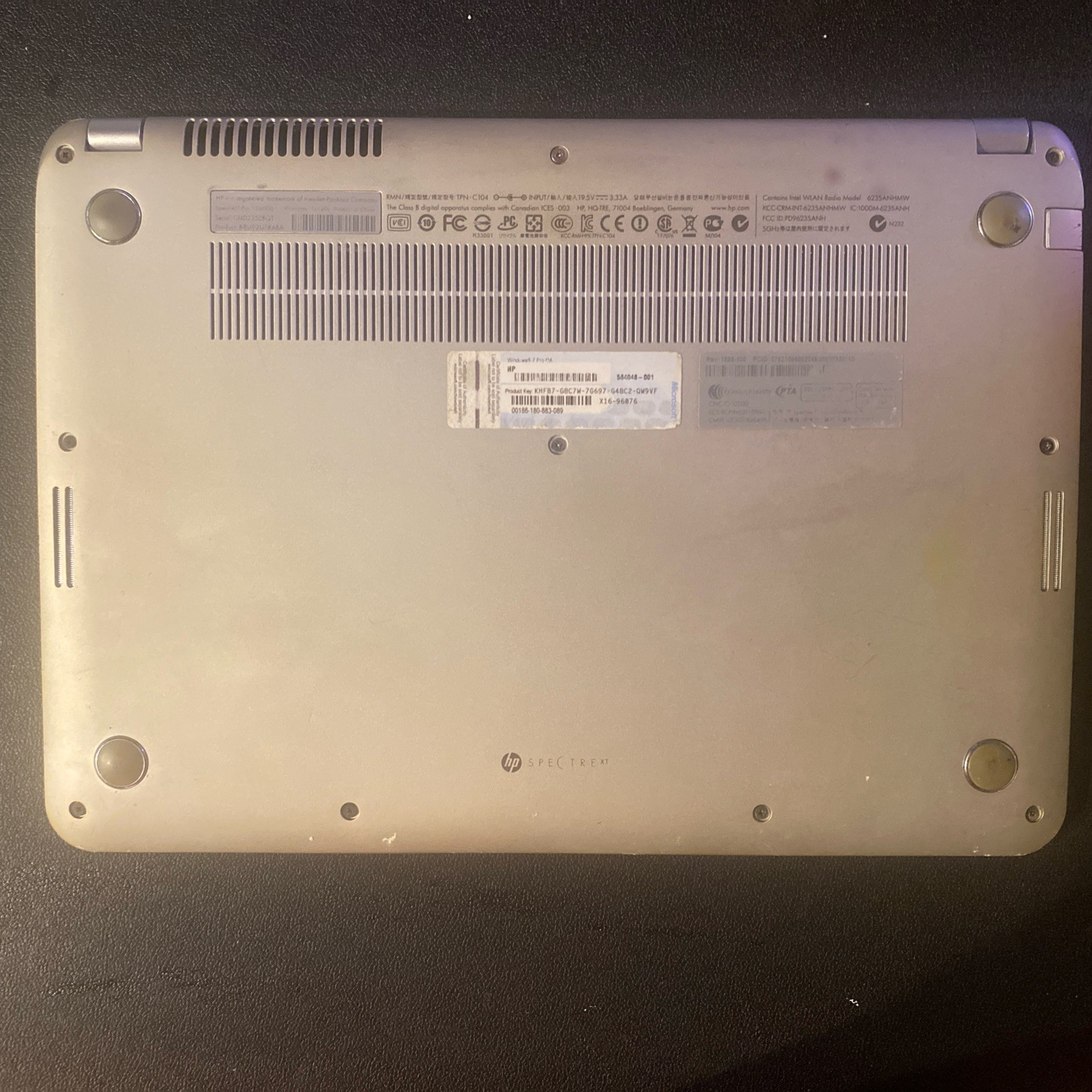 HP Envy Spectre XT Laptop with Intel Core I5 132050nr and Beats Audio Speaker