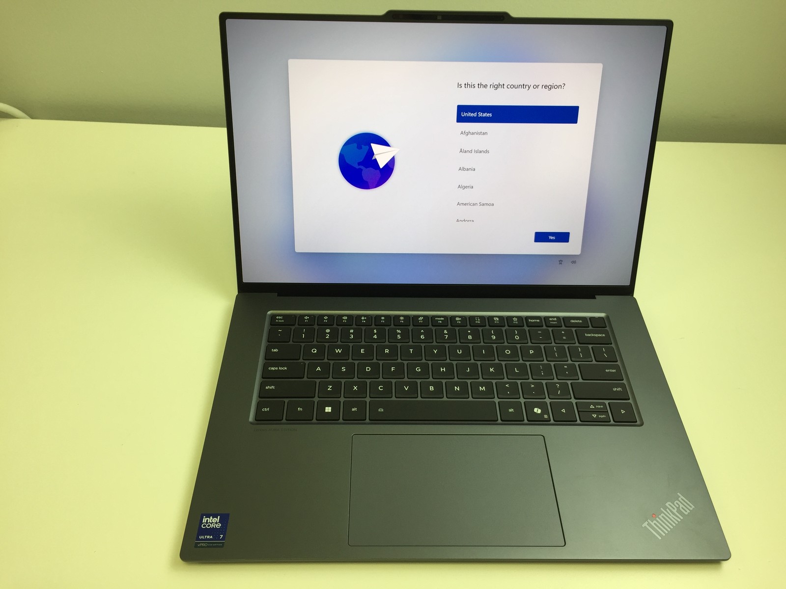 Lenovo ThinkPad X9-15 Gen 121Q60025US – Intel Core Ultra 7, 32 GB RAM, 1TB SSD