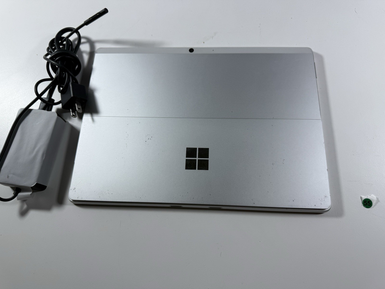 Microsoft Surface Pro 8 (1982) i5-1145G7 – 16GB RAM – 256GB 120Hz – Win 11 Pro