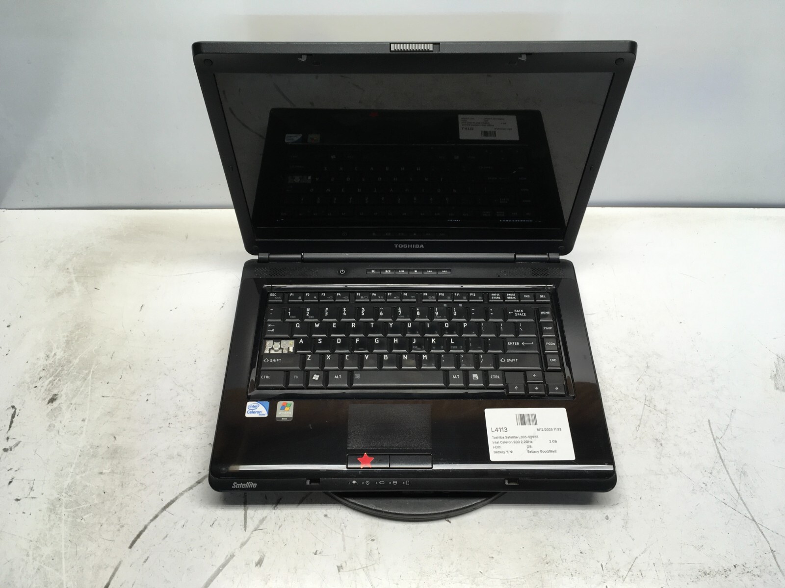 Toshiba Satellite L305-S5955 Intel Celeron 900 2 GB NO HDD/Batt Dim Screen