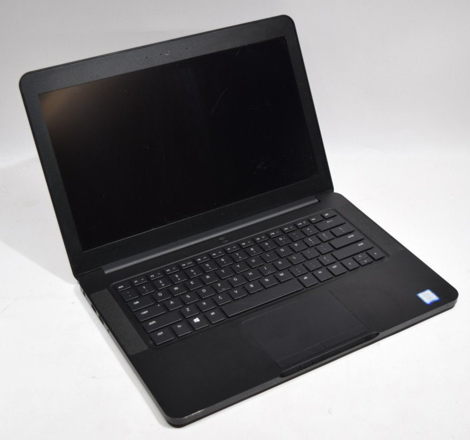 Razer Blade 14″ 256GB SSD i7-7700HQ 16GB RAM NVIDIA GTX 1060 Win 11 *NO BATT*