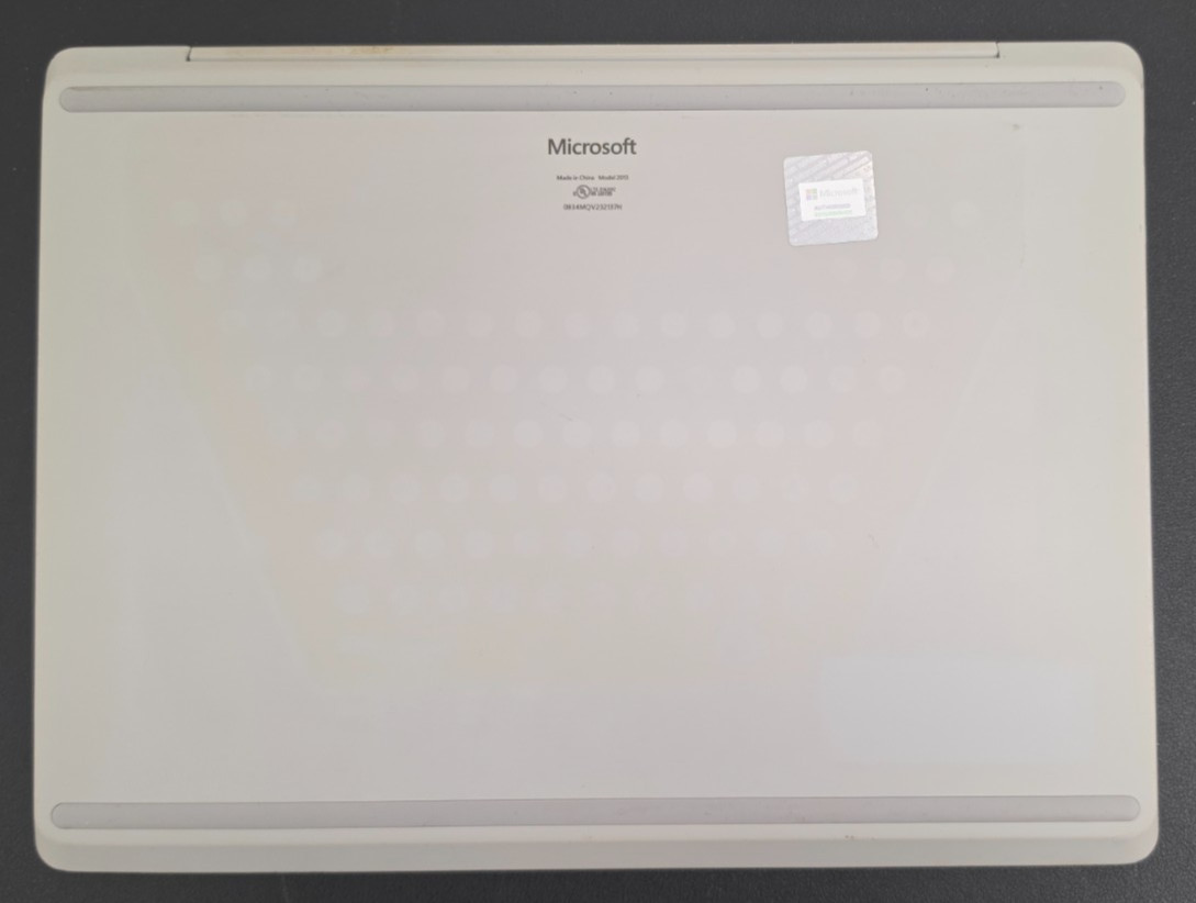 Microsoft Surface Laptop Go 2 – 12.4″ – i5-1135G7 16 GB Ram 256GB SSD Win 11