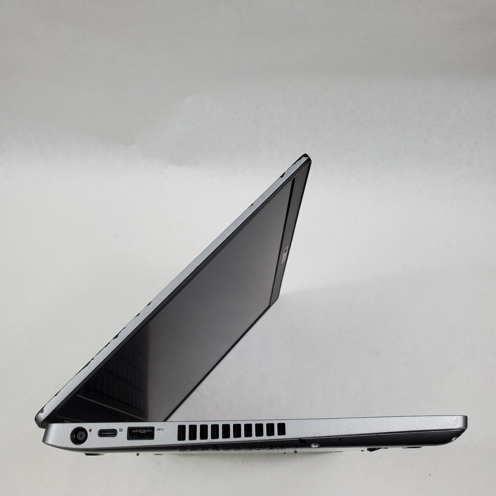 DELL LATITUDE 5410 | Intel Core i5-10210U | 256GB | 16GB RAM | NO SSD *PEELING