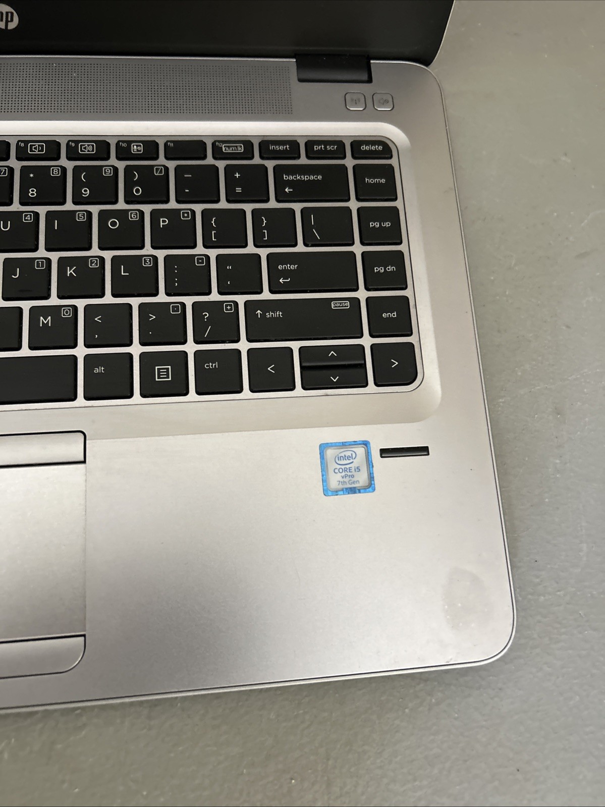 HP EliteBook 840 G4 14″ Core i5 8GB RAM, 256 GB SSD Window 11