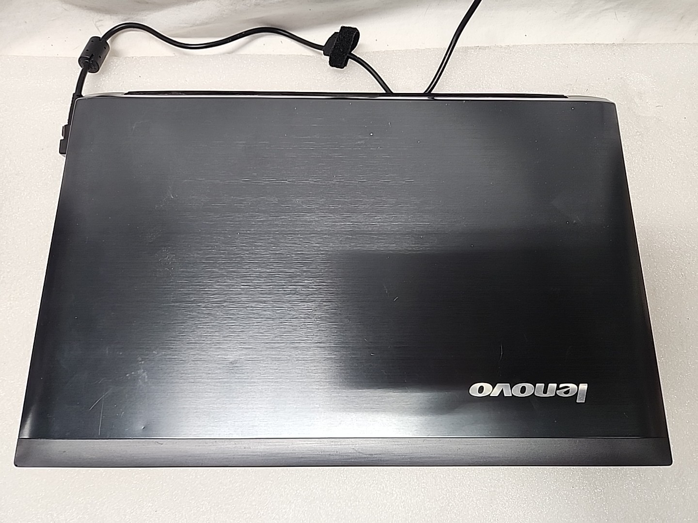 Lenovo V570-1066 Laptop Intel I5-2410M 4GB Ram NO HD/OS (FL)