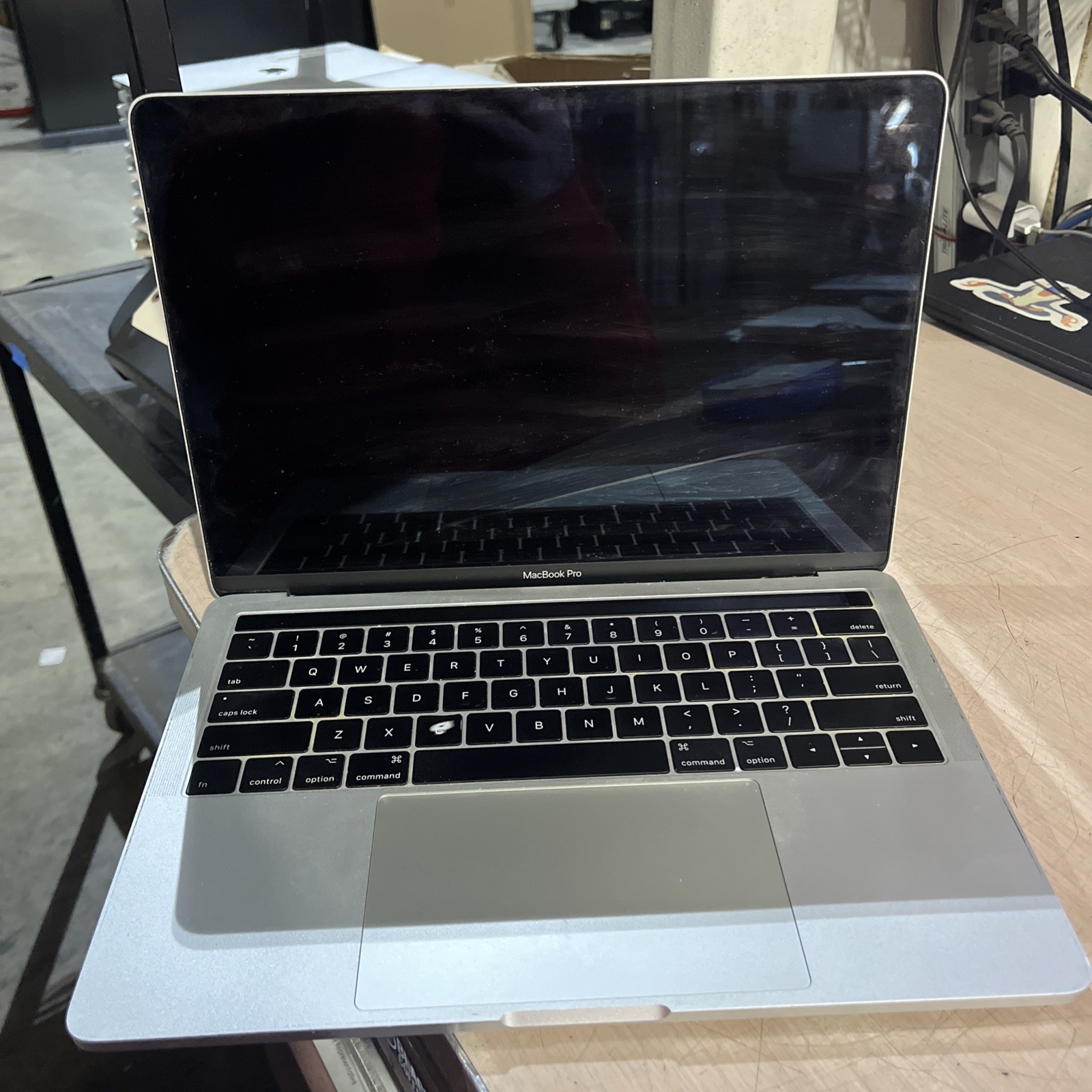 APPLE MACBOOK PRO 13″ TOUCH/MID-2017 CORE I5-7267U 3.1GHZ 8GB RAM 256SSD
