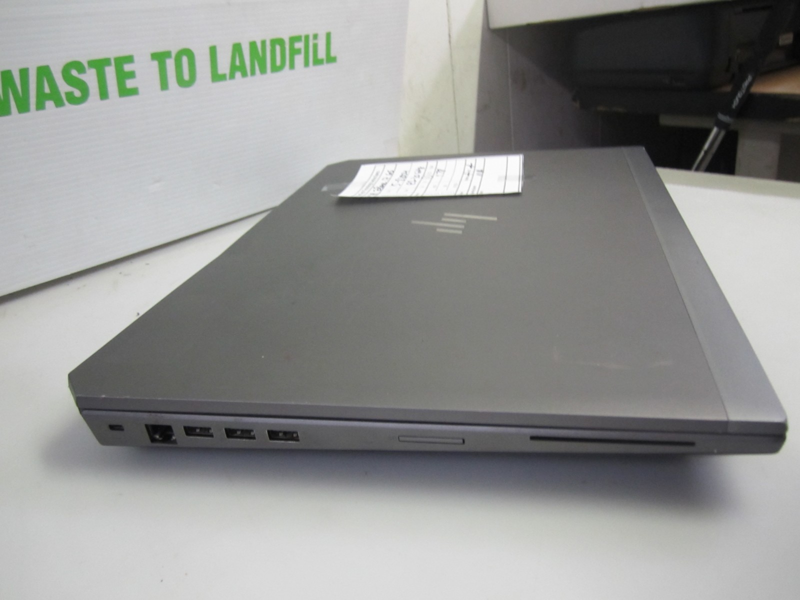 HP ZBook 17 G5 i5-8300H 2.3GHz 16GB/1TB NO OS Laptop + AC READ
