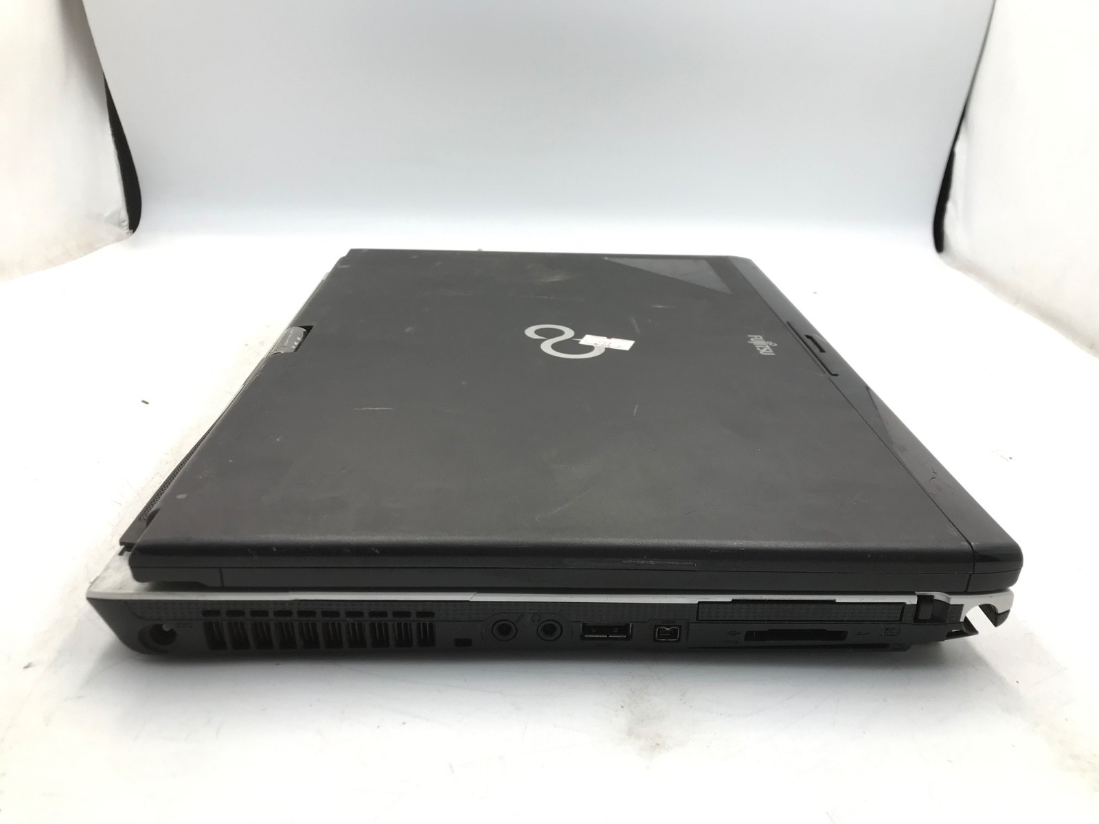 Fujitsu LifeBook T900 Intel Core i5-520M 13.3″ Tablet 4Gb RAM-BOOTS TO BIOS -MZ