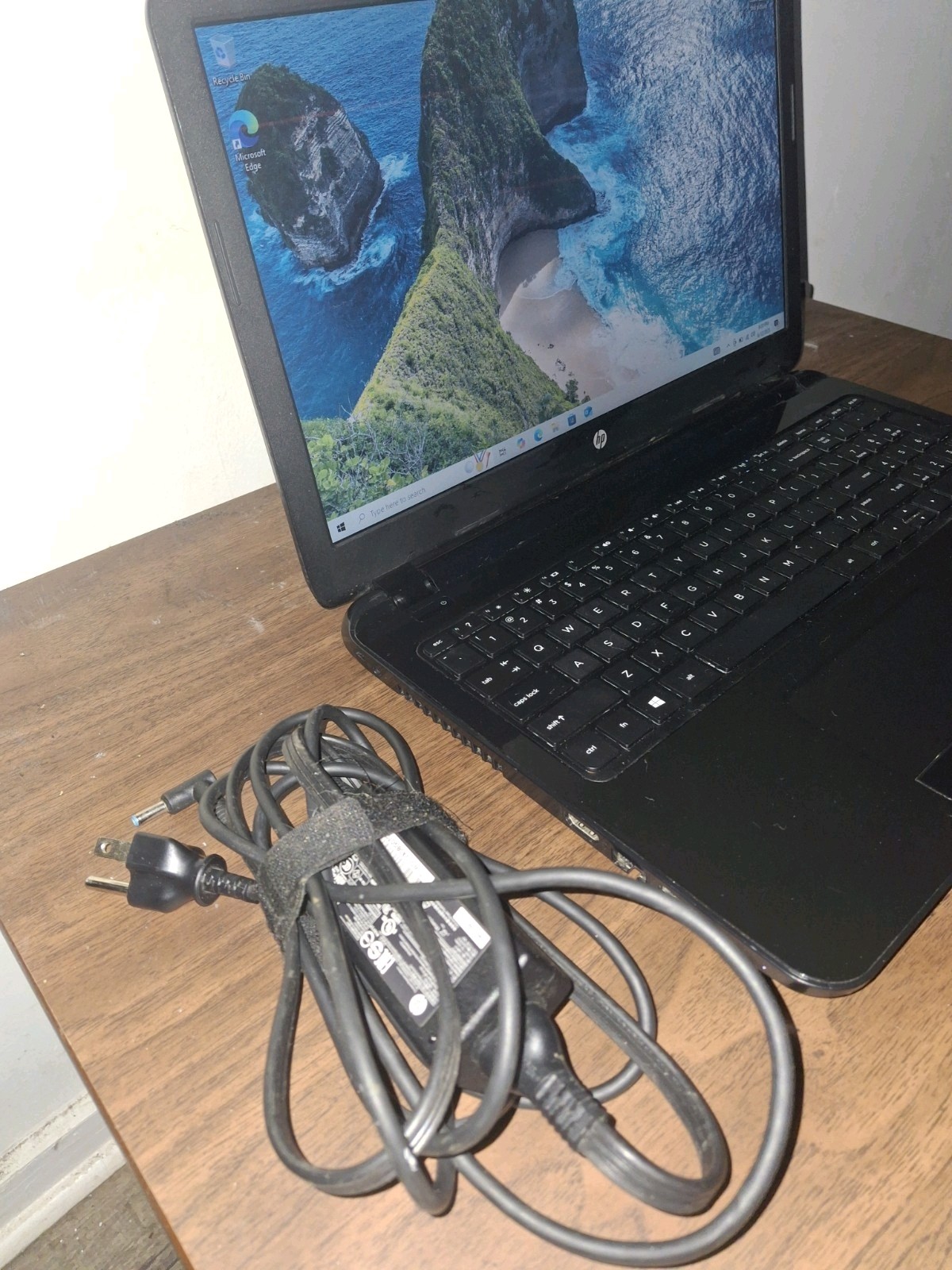 HP 15-r132wm Laptop Intel Pentium N3540 2.16GHz 4GB RAM