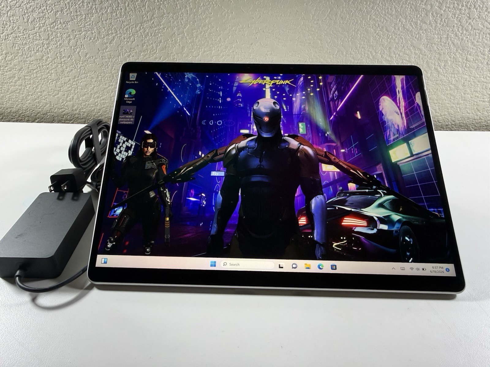 Microsoft Surface Pro 8 (1982) i5-1145G7 – 16GB RAM – 256GB 120Hz – Win 11 Pro