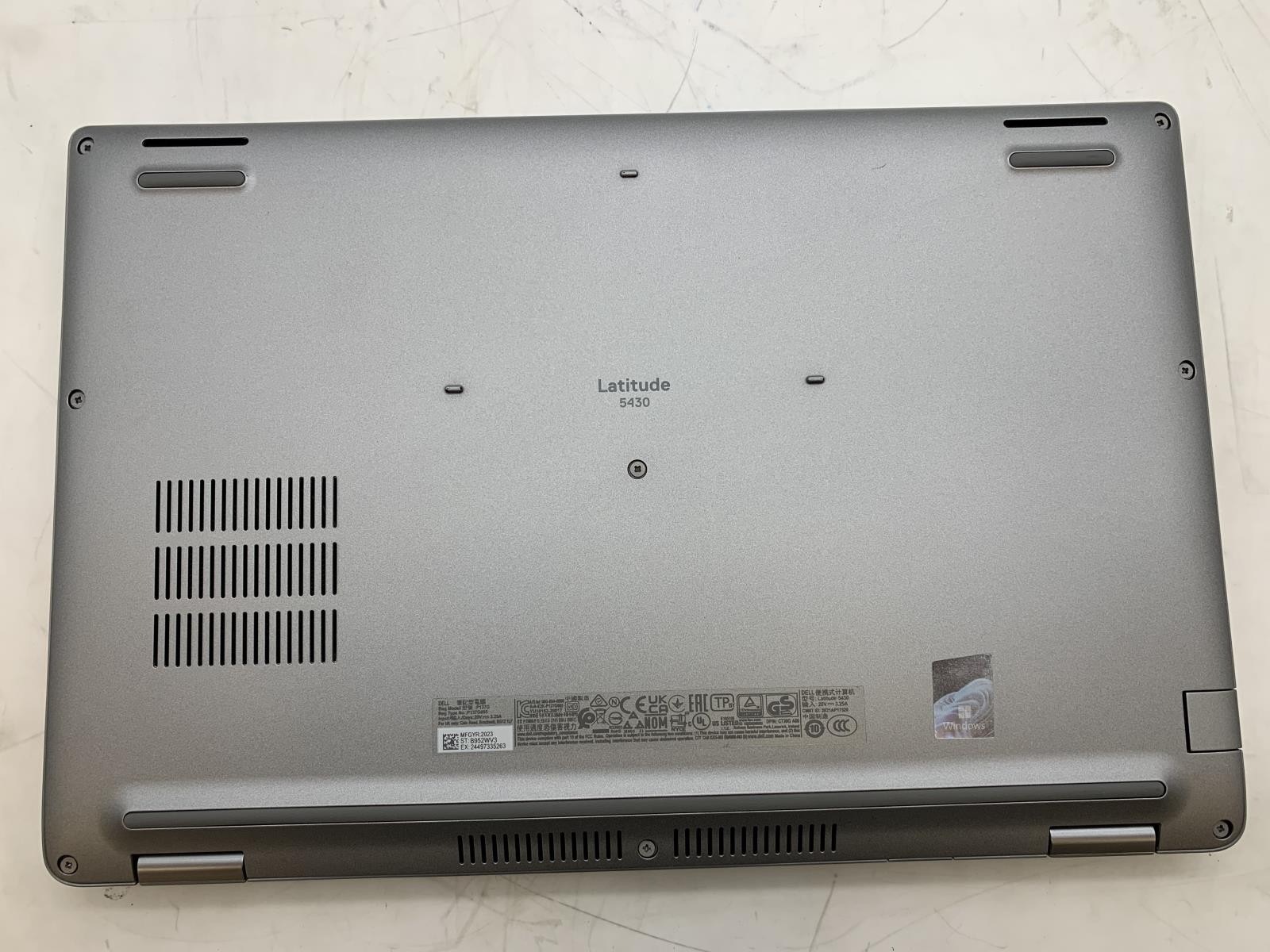 Dell Latitude 5430 12th Gen i5-1245U 256GB SSD 16GB DDR4 Windows 11 Pro
