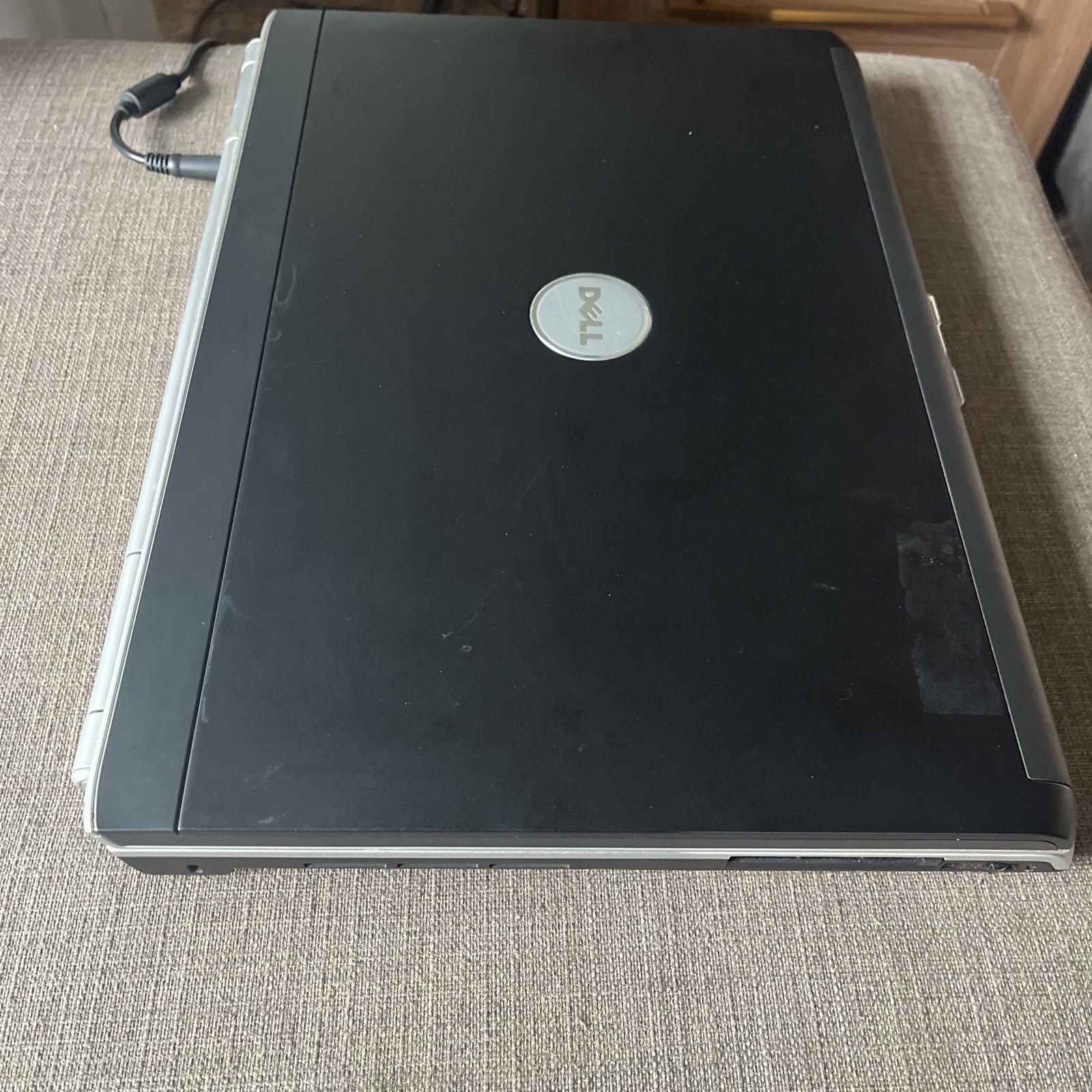 Dell Inspiron 1720 PP22X Intel Core 2 Duo 750MHz 1GB 17″ WXGA+ 1440×900 AS iS
