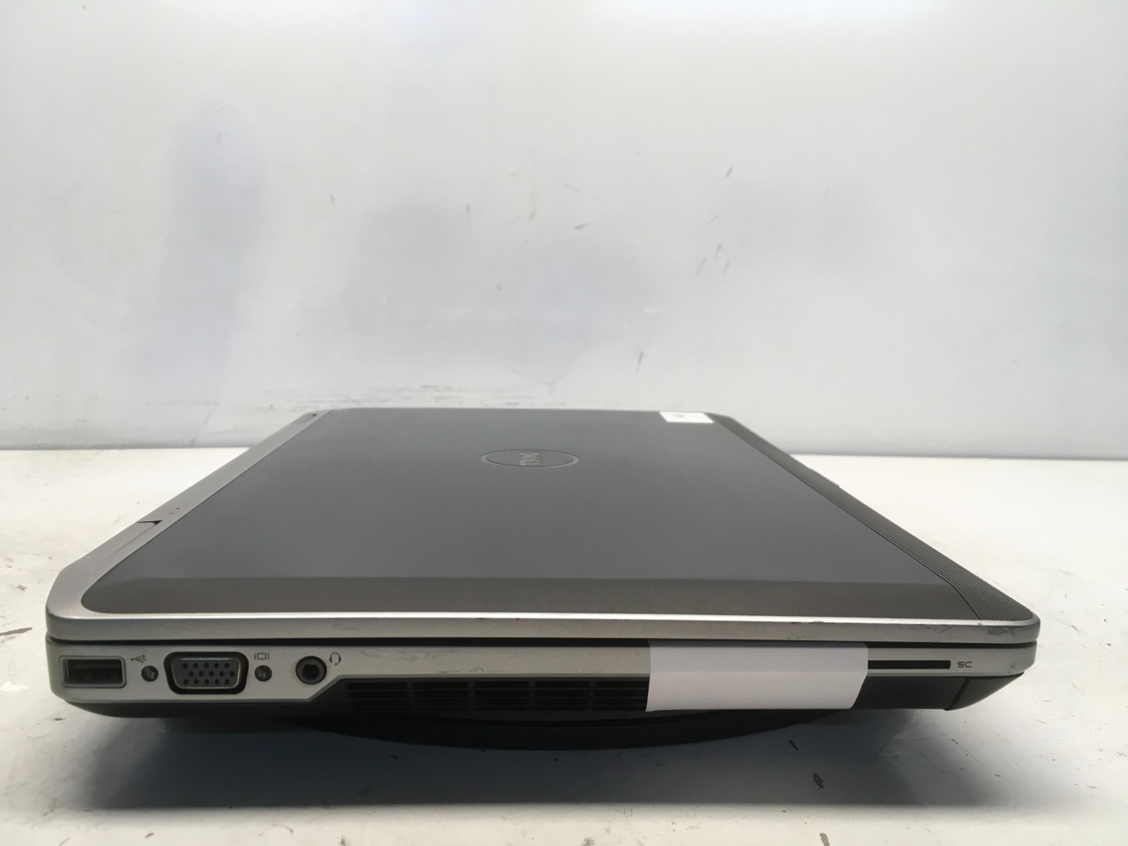 Dell Latitude E6420 Intel i5-2520M 2.5GHz 8 GB NO HDD No Batt