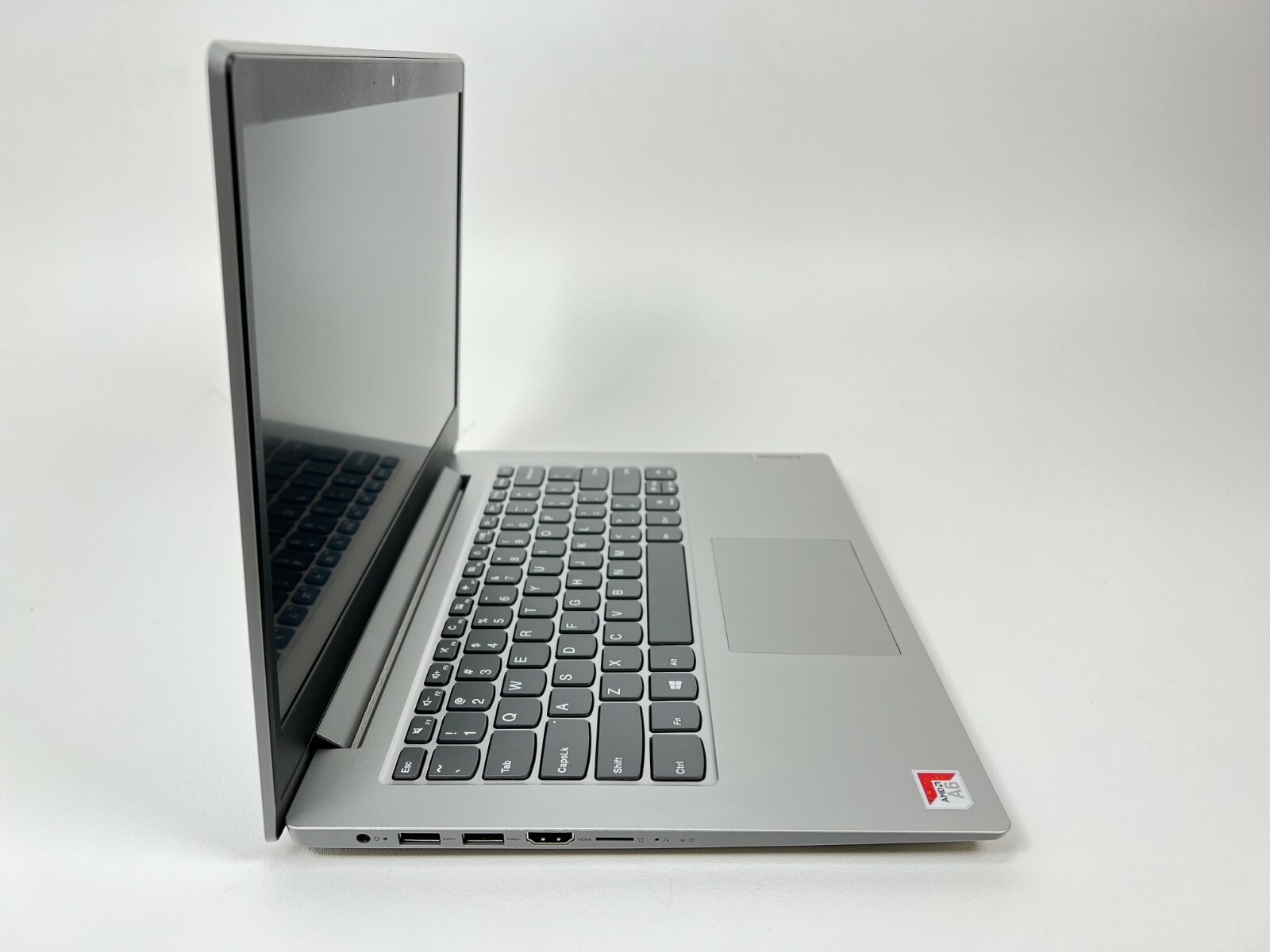 Lenovo IdeaPad 1 14″ (64 GB eMMC, AMD A6-9220e, 1.60 GHz, 4GB) Laptop – Platinum