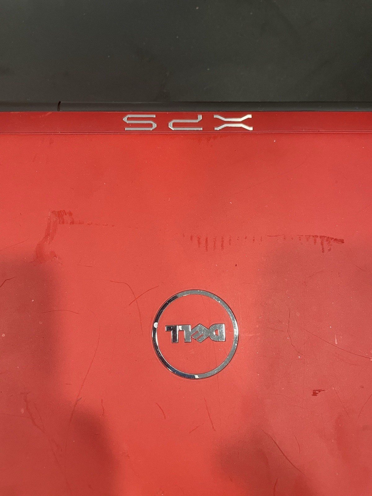 Dell XPS M1330 13″ Laptop Powers On Not Further Testing Red