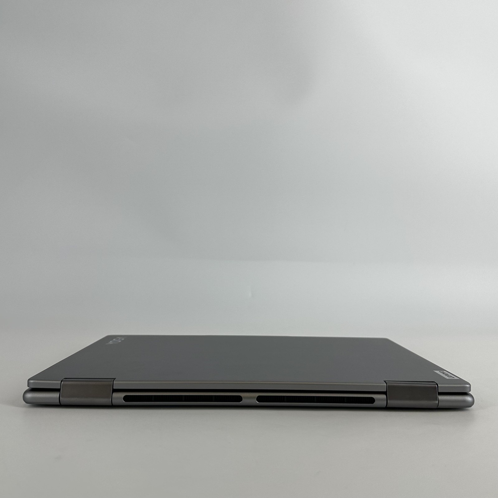 Lenovo Yoga 7 14 Silver FHD+ TOUCH 3.3 GHz Ryzen 7 8840HS 16GB 1TB SSD Good