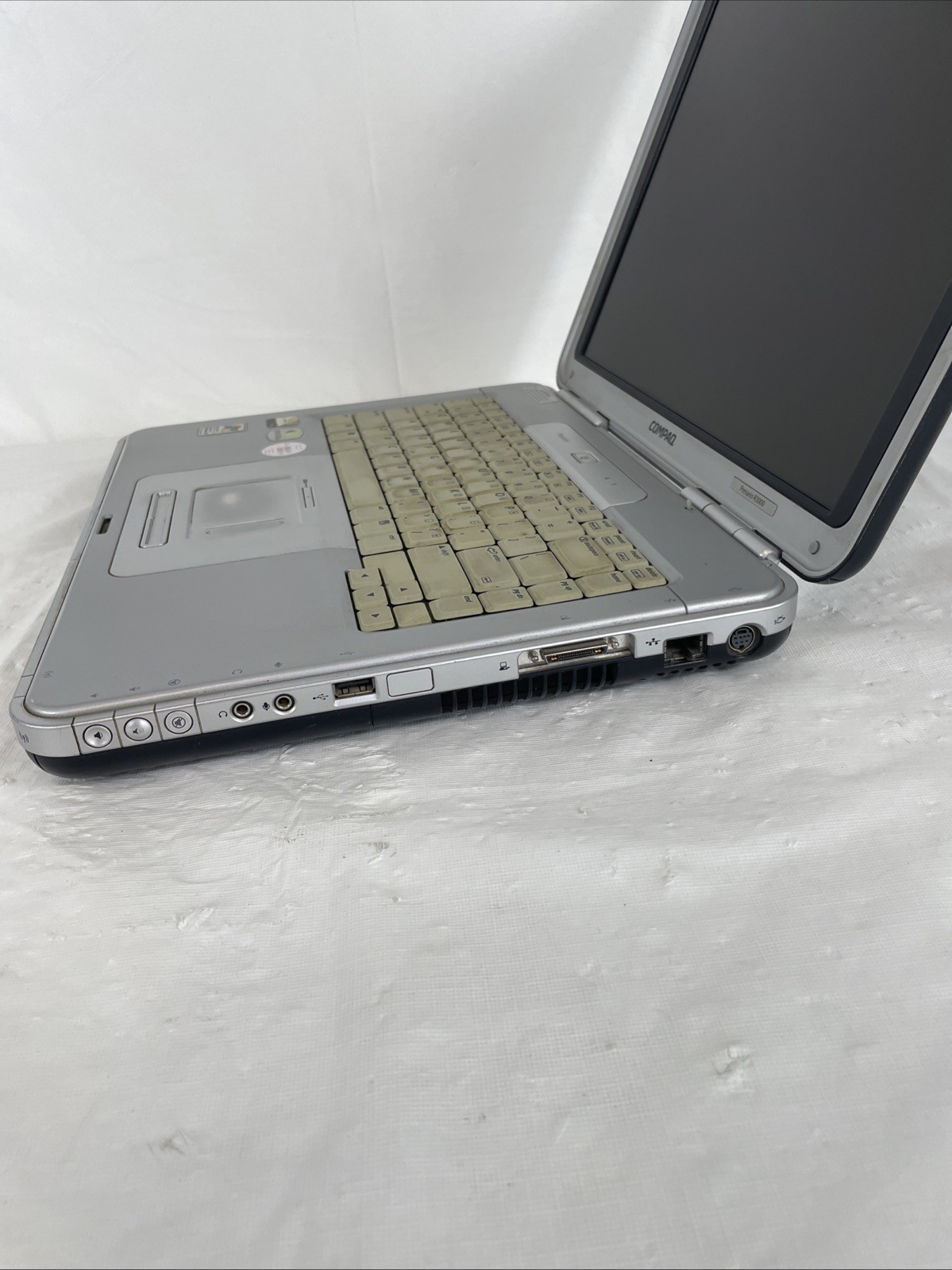 Compaq Presario R3200 Athlon 64 15″ 512MB RAM – BOOTS BIOS – No HDD | BB