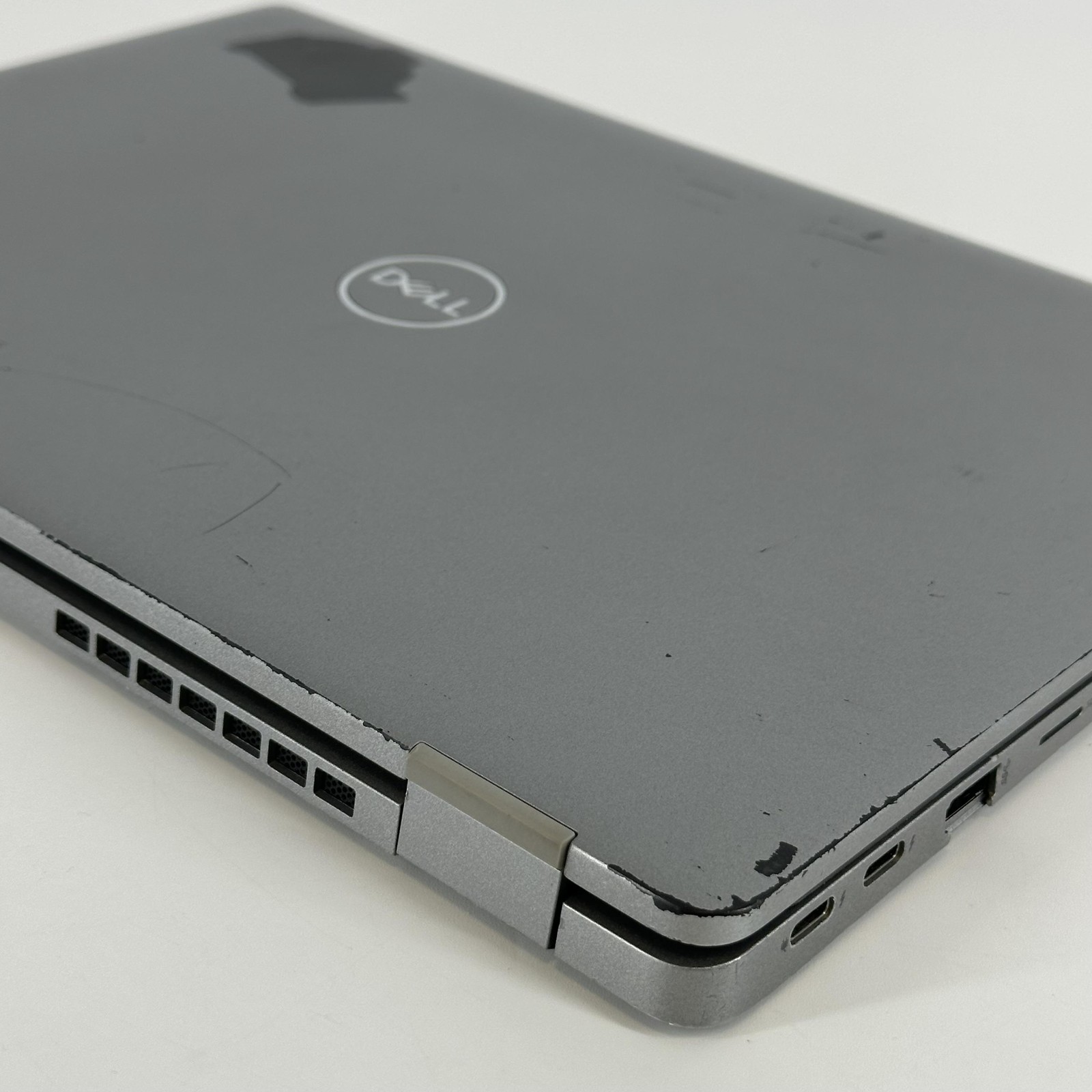 Dell Latitude 5320 13.3 Gray FHD i7-1185G7 3.00GHz 16GB RAM 256GB SSD Fair