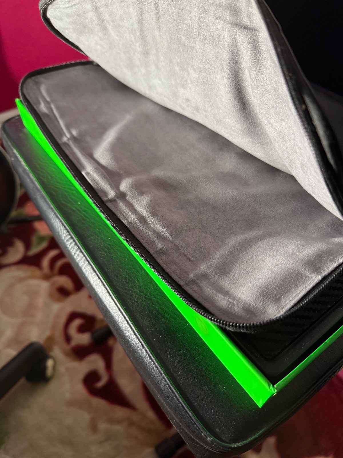 Razer Blade 15, 2018 – Carbon Fiber – With Original Box and Decoded Sleeve