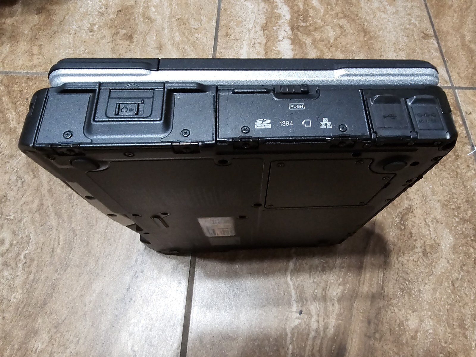 PANASONIC TOUGH CF30 MK3 ✔️DUAL BOOT /XP & WIN10P64✔️BACKLIT✔️512SSD✔️4GB/
