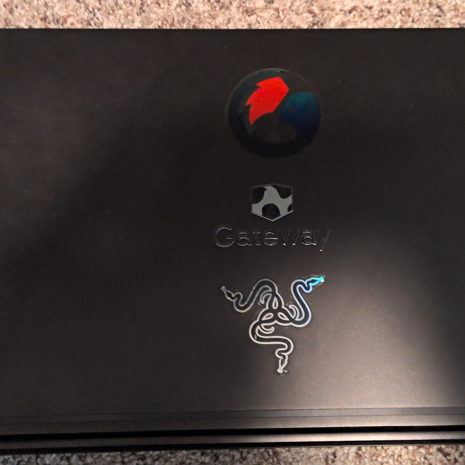 Gateway Creator 15.6″ 120hz Ryzen 5 4600H 16GB Ram 700GB SSD GTX 1650 Win 11