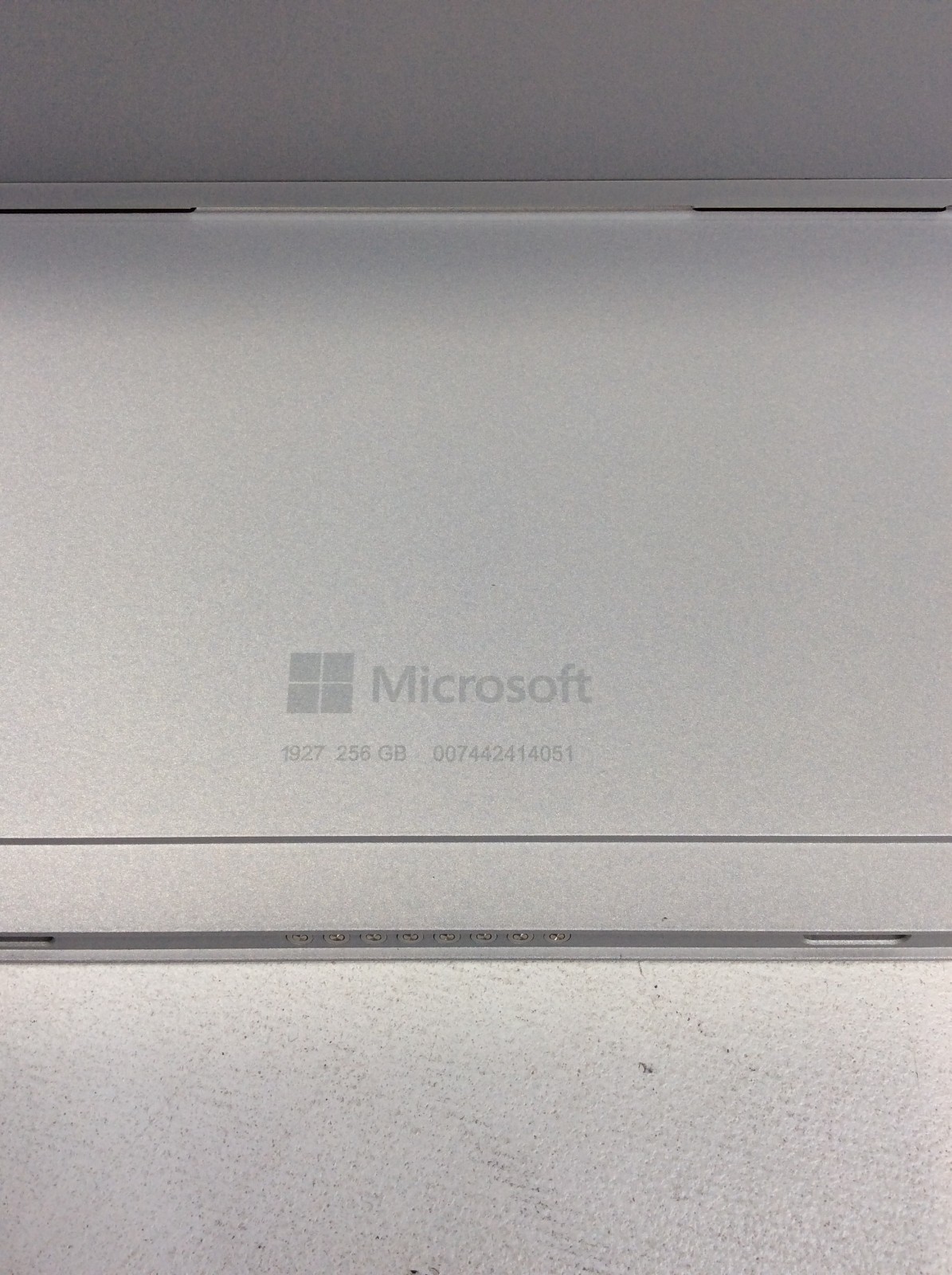 Microsoft Surface Go 2 Tablet 1927 M3-8100Y 1.1GHz 8GB 256GB SSD Batt Cap +86%