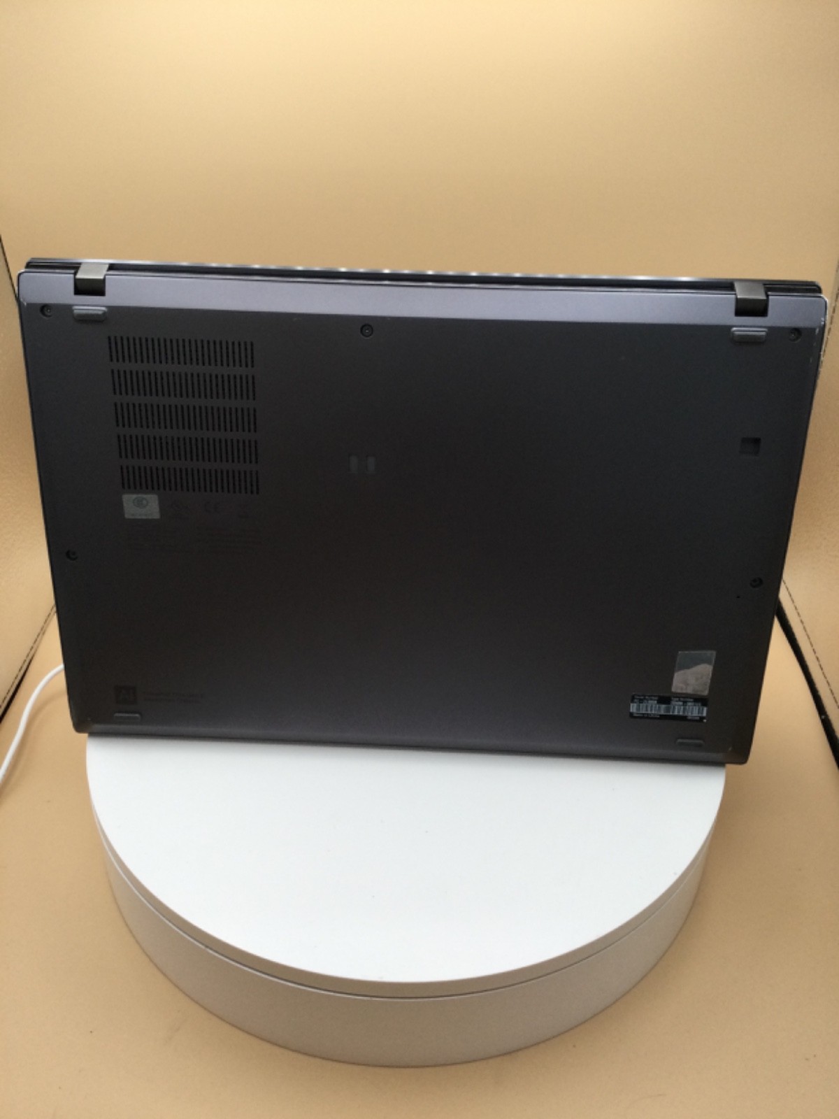 Lenovo ThinkPad T14s G2 14″ Laptop i5-1135G7 16GB RAM 512GB SSD W11P Used READ