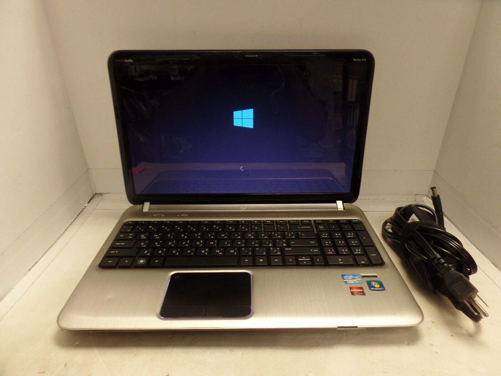 Brushed Aluminum 15.6″ HP Pavilion DV6-6177ee 2GHz i7-2630 6GB 750GB Arabic KYBD