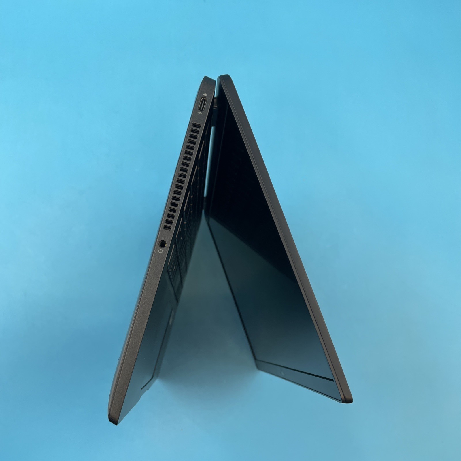 Dell Latitude 7430 | i7-1265U | 16GB RAM | NO DRIVE | NO OS | NO BATTERY
