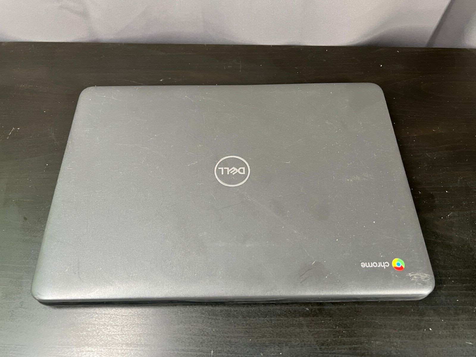 Dell Chromebook 14 3400 (14″, Intel 1.1GHz, 4GB, 32GB SSD, ChromeOS) w/ Charger
