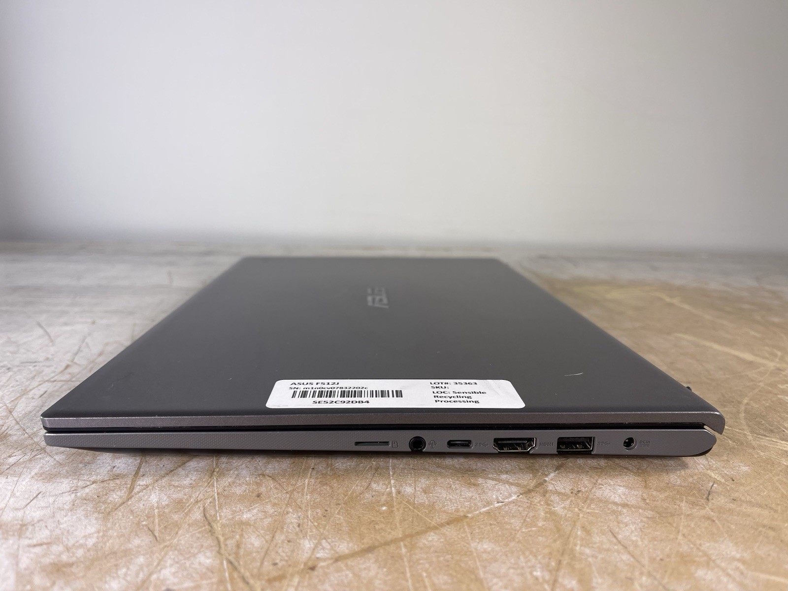 ASUS VIVOBOOK F512J i3-1005G1 @ 1.20 GHz, 12GB RAM, NO HDD/OS