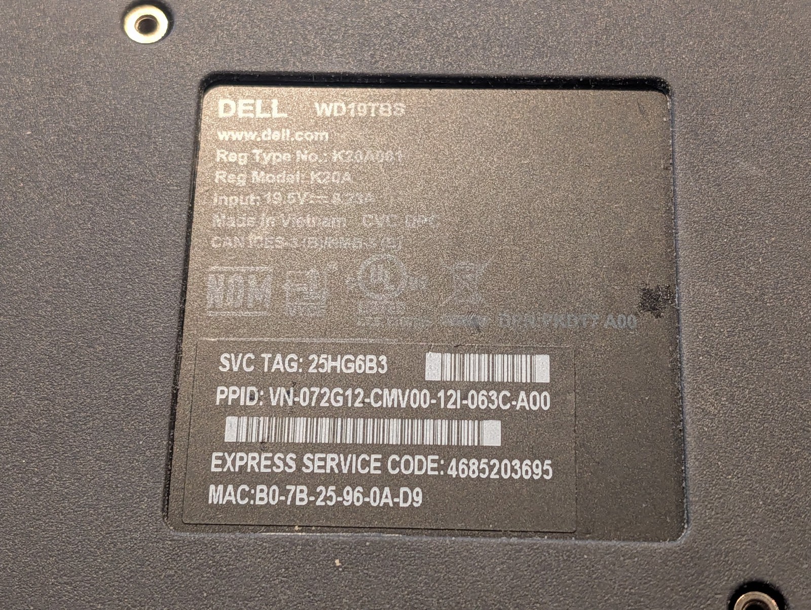 Dell XPS 15 9500 i7-10875H GTX 1650 Ti 64GB RAM 1TB Samsung EVO UHD Screen